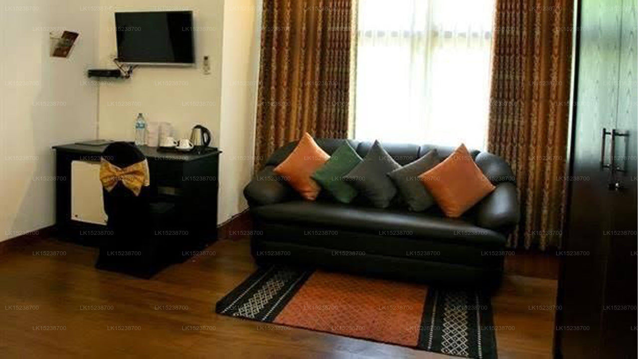 The Sovereign Kandy, Kandy