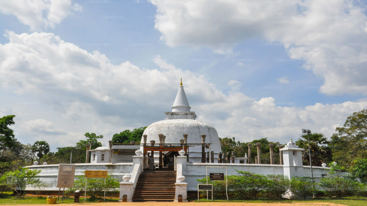 Anuradhapura püha linn Colombost