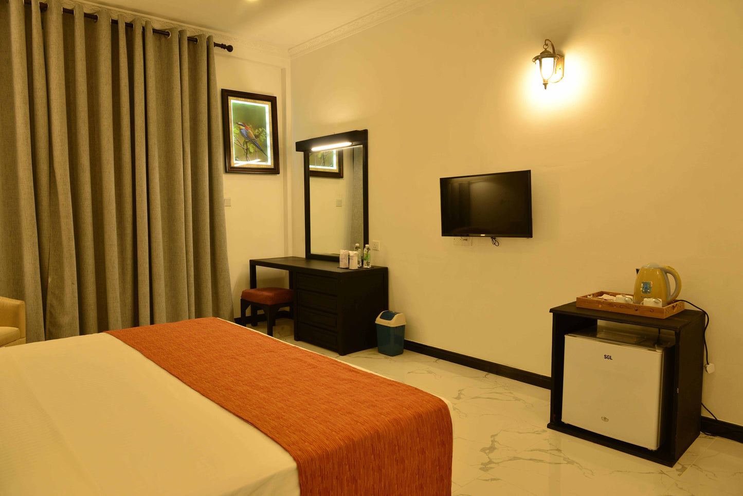 Agbo Hotel, Giritale