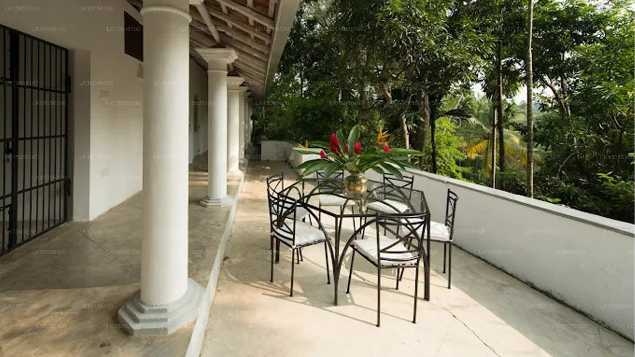 Pooja Kanda, Koggala