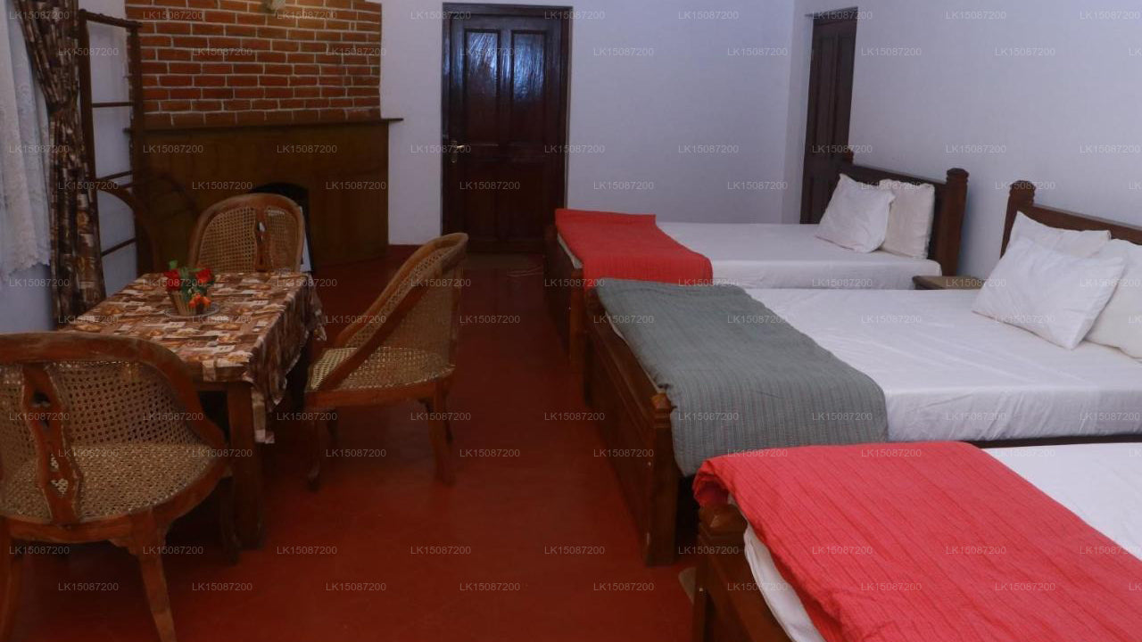 Castlereigh Holiday Bungalow,  Hatton