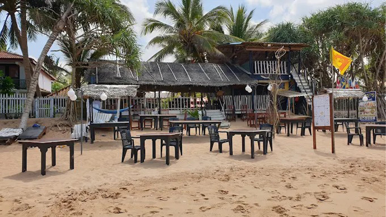 Janus Paradise Rest, Induruwa