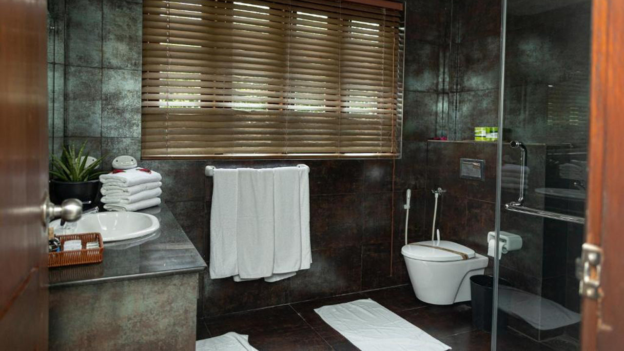 Paradise Beach Club Hotel, Mirissa