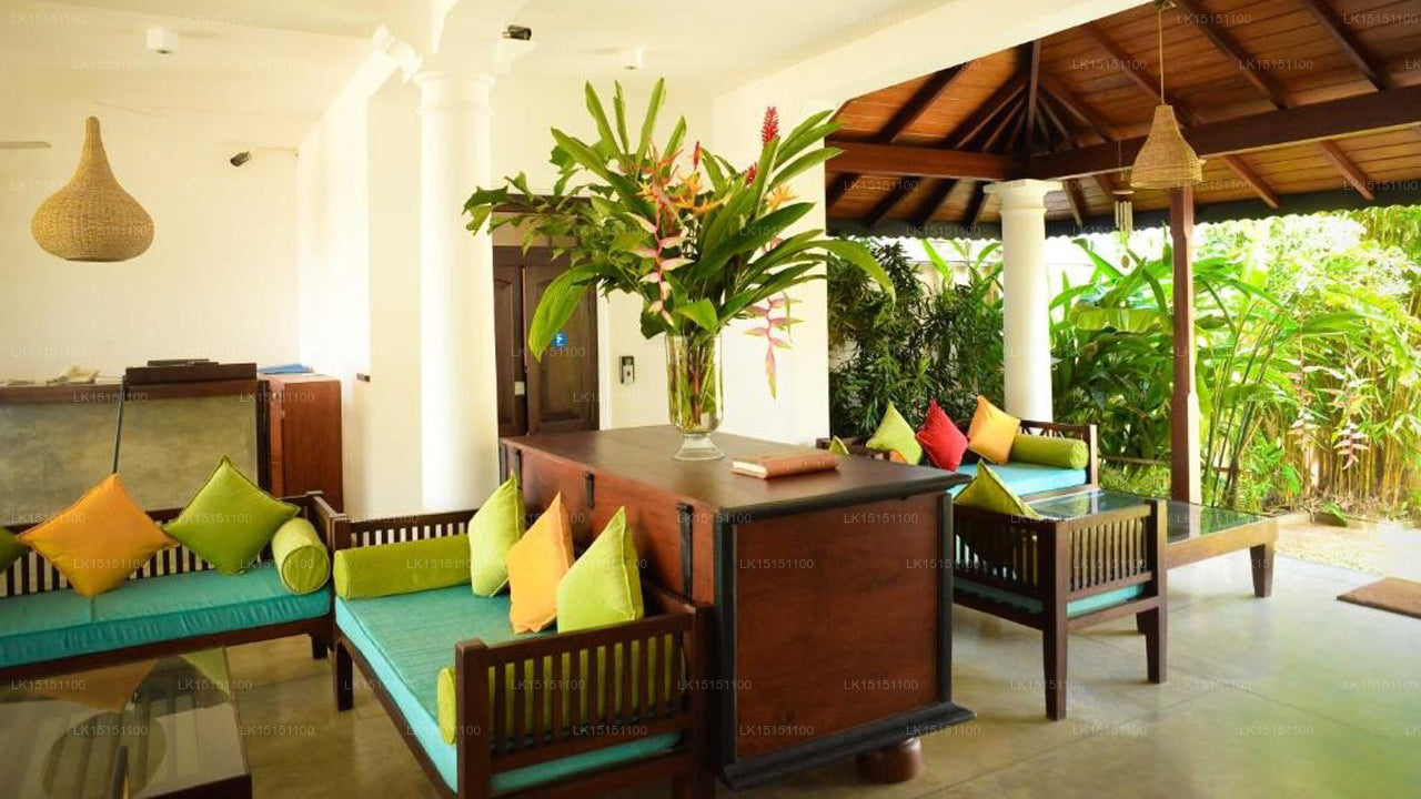 Kingfisher Hotel and Restaurant, Unawatuna