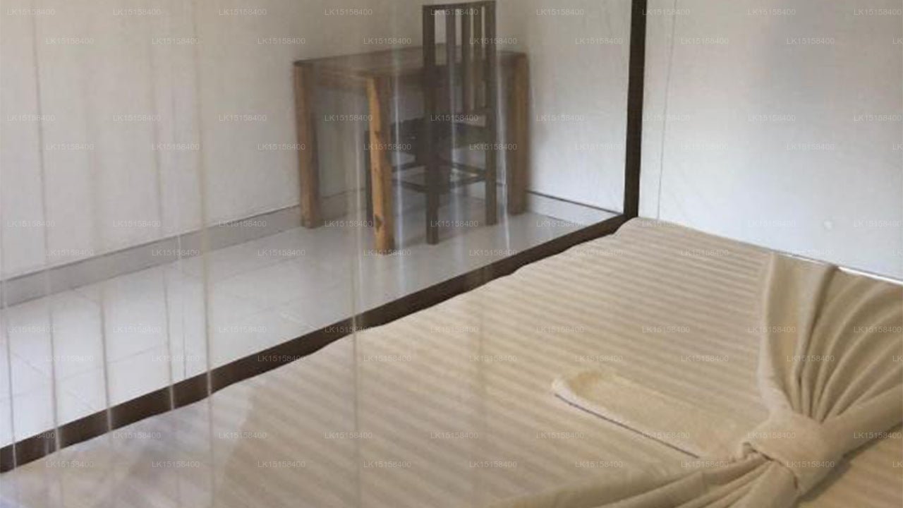 Moon Eyes Beach Hotel, Arugam Bay