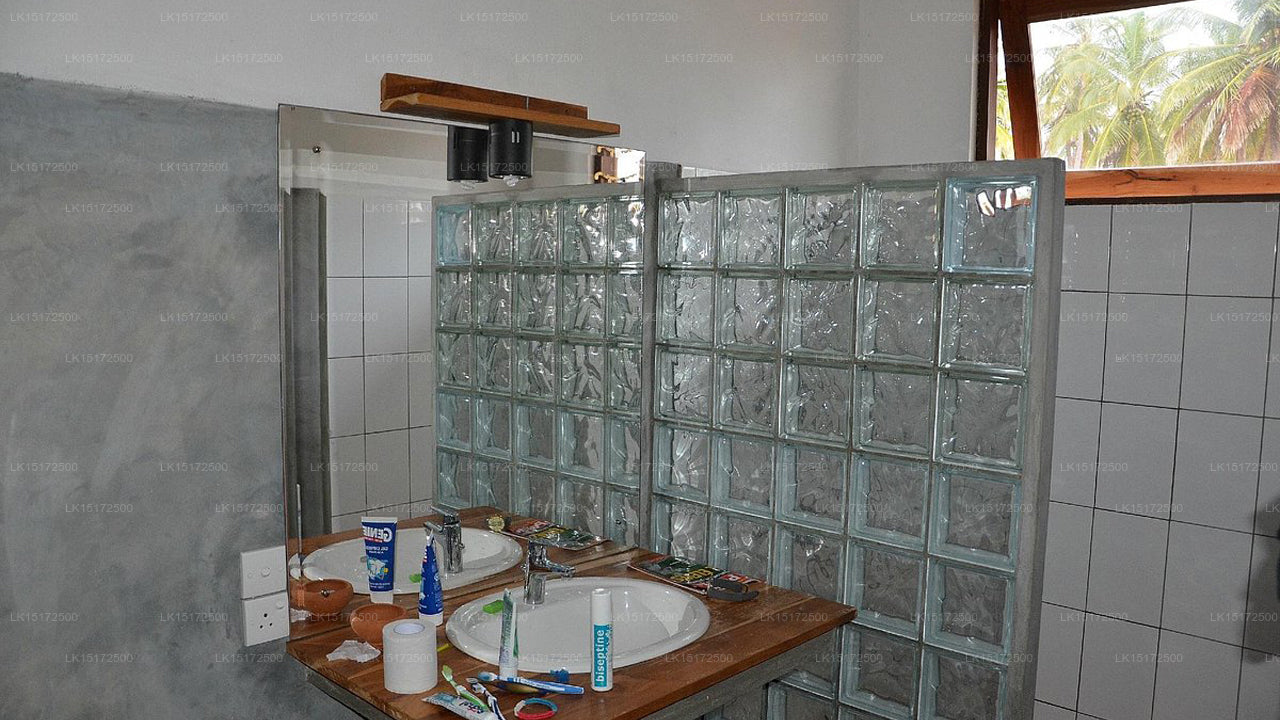 Lily Beach Cabanas, Pottuvil