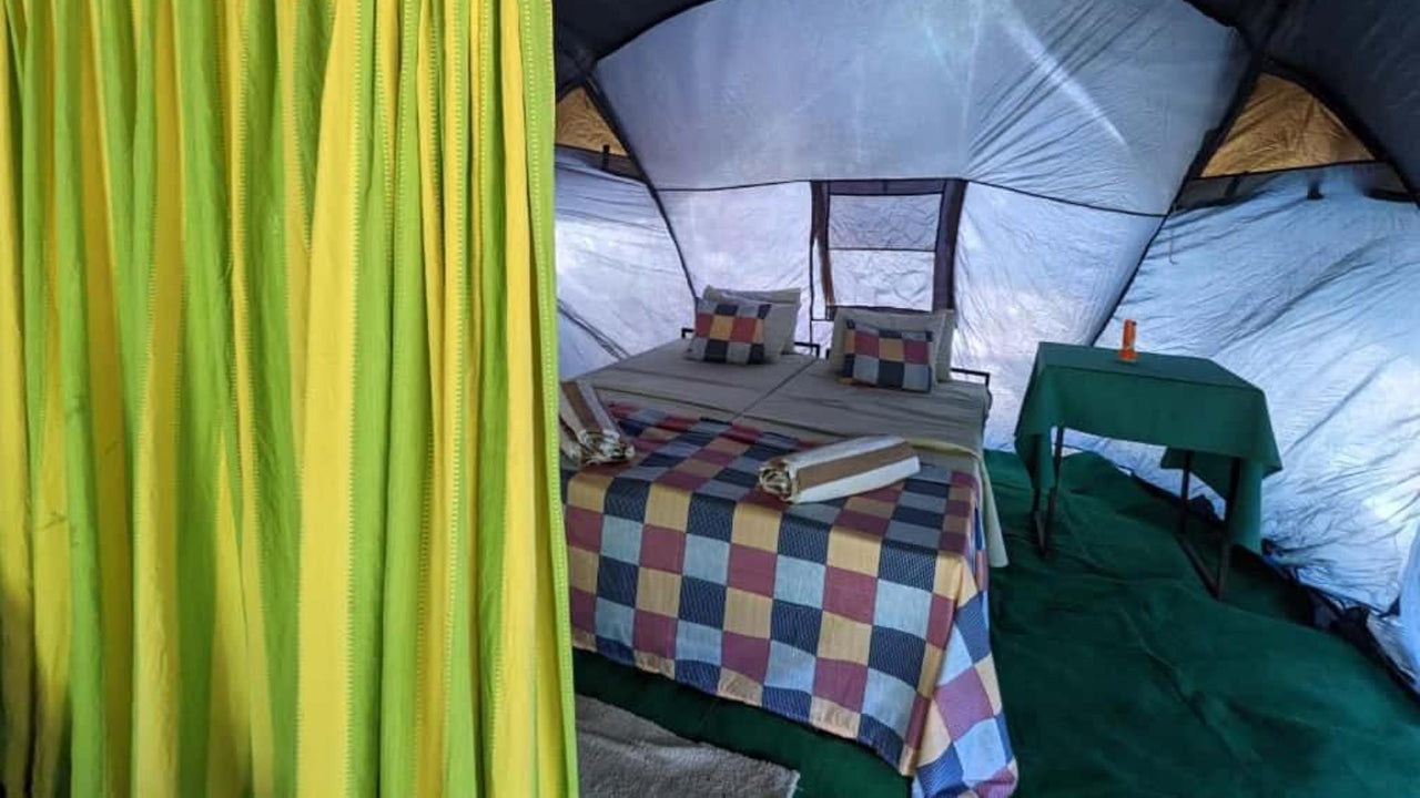 Wild Paradise, Rathnapura