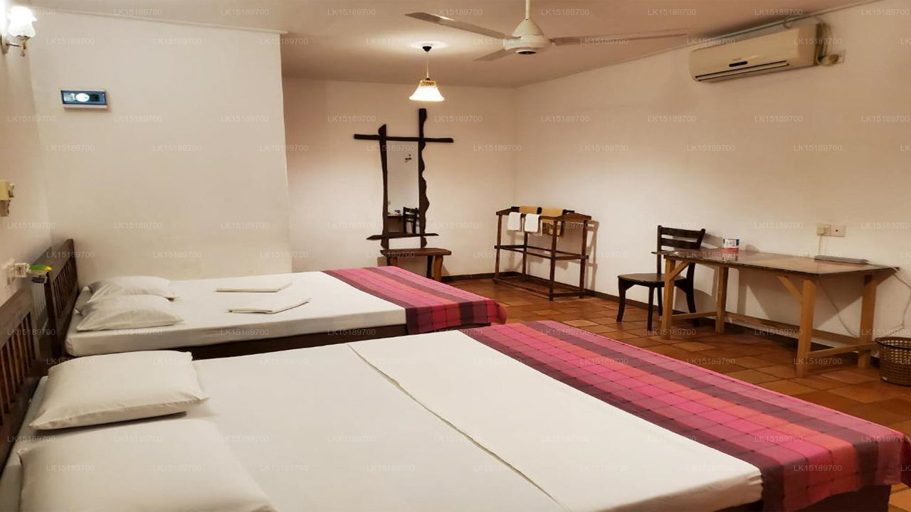 Clay Hut Village, Polonnaruwa