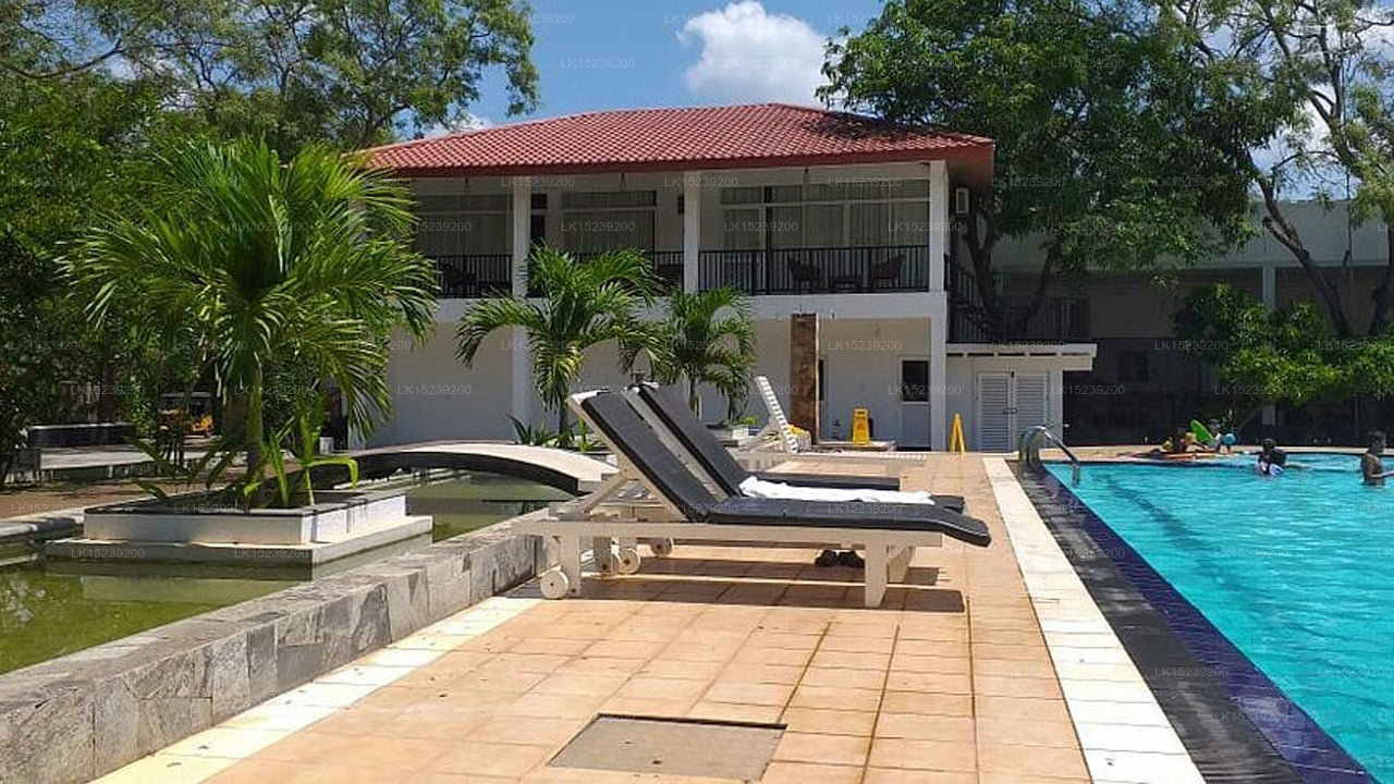 The Grand Leisure Village, Auradapura