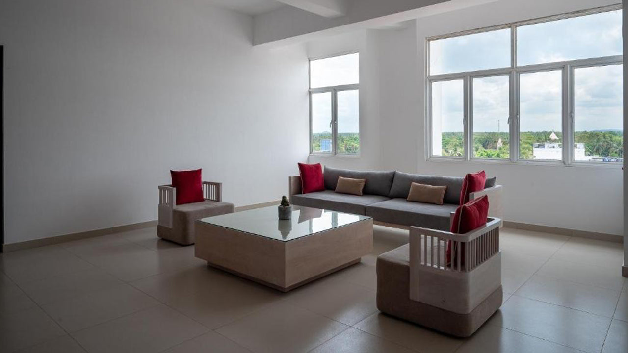 Hotel Oviya, Vavuniya