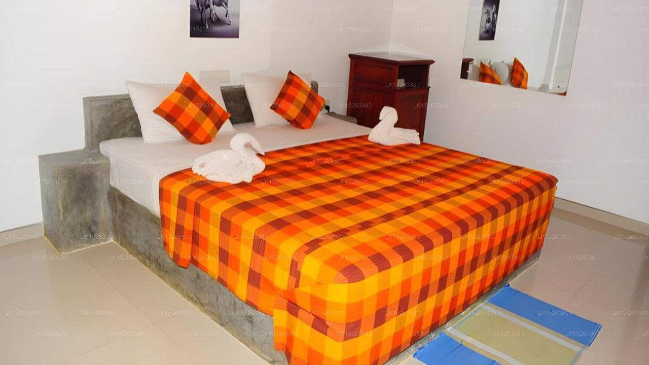 Lanka Beach Hotel, Negombo