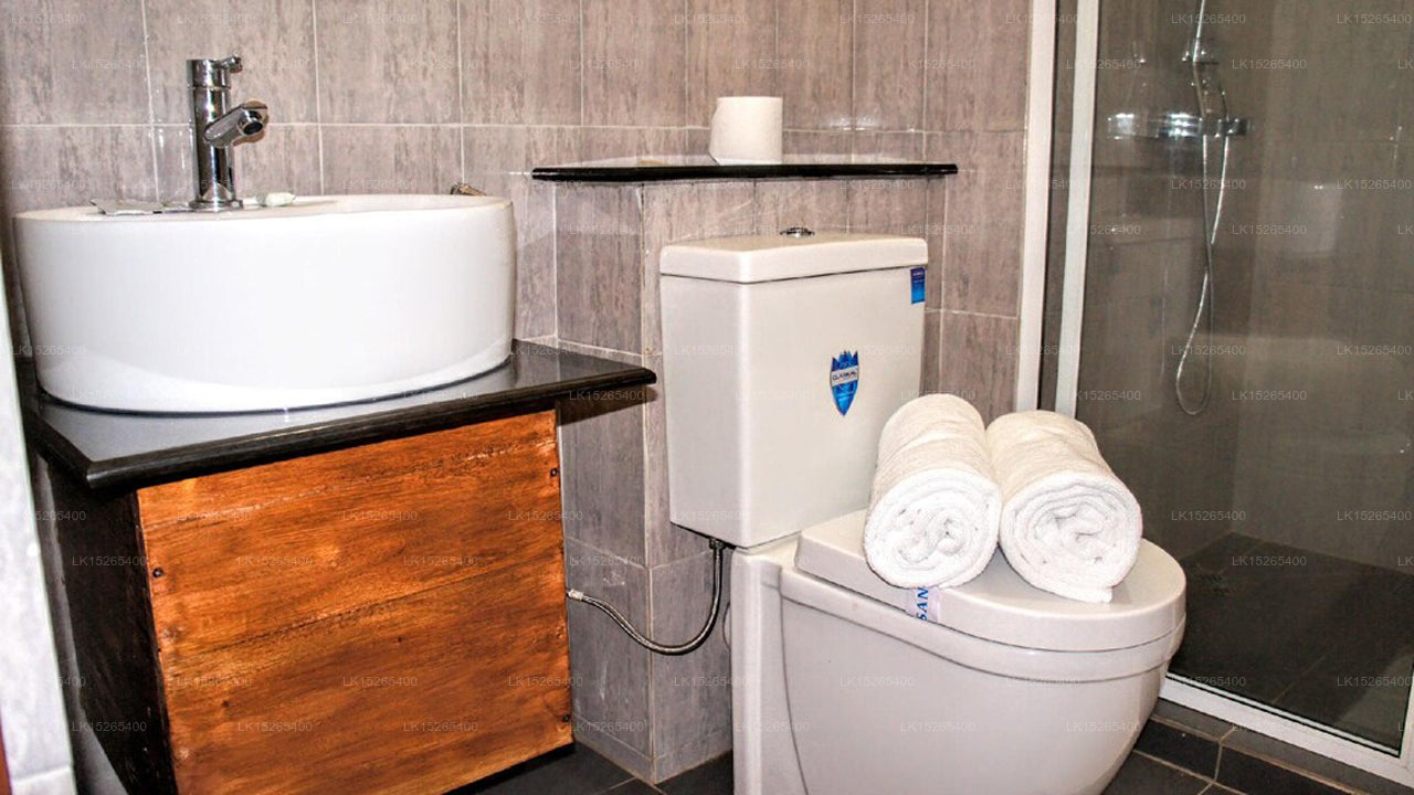 Waves By Tranquil, Negombo