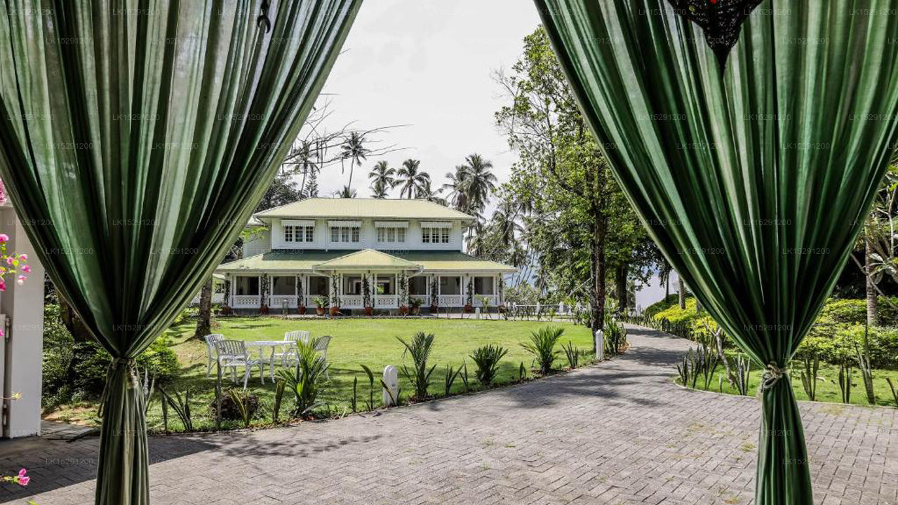 The Flame Tree Estate & Hotel, Kandy
