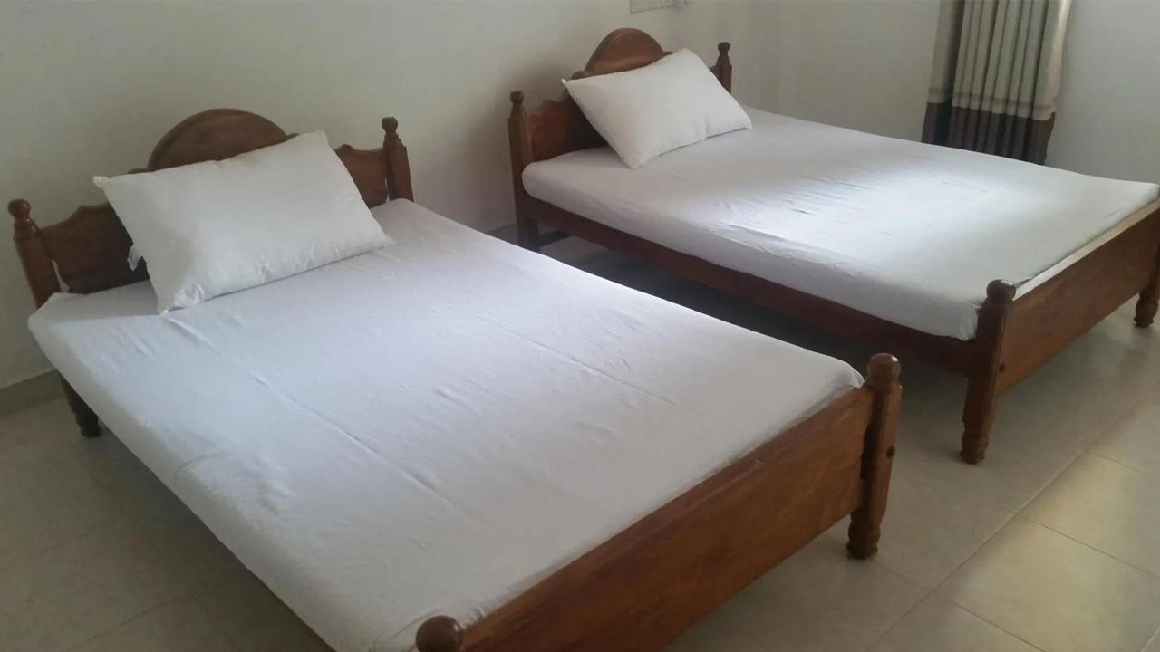 Sunhill Lake Tourist Rest, Anuradapura