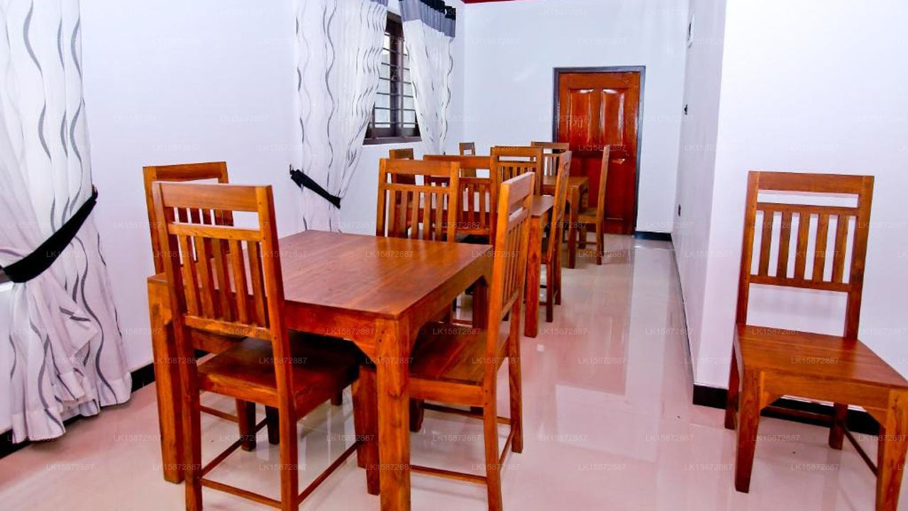 Sapumal Lodge, Anuradapura