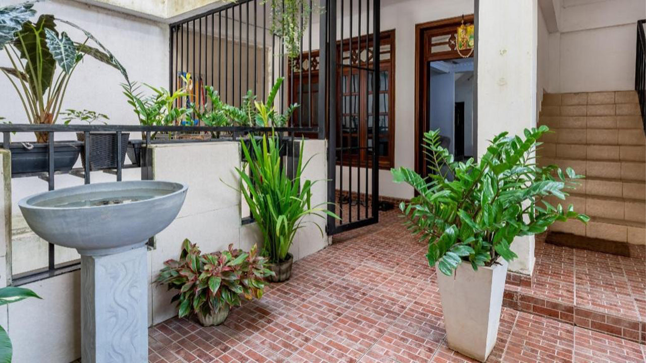 Yoho Mount Peace Hotel, Colombo