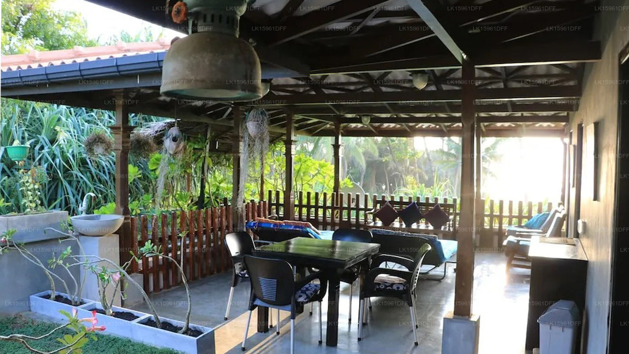 Whispering Ocean,Panadura