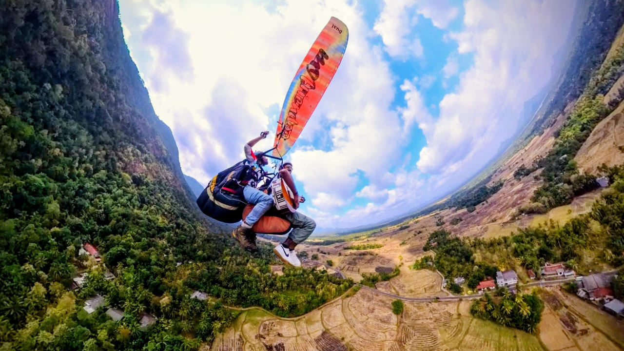 Paragliding Kurunegalast