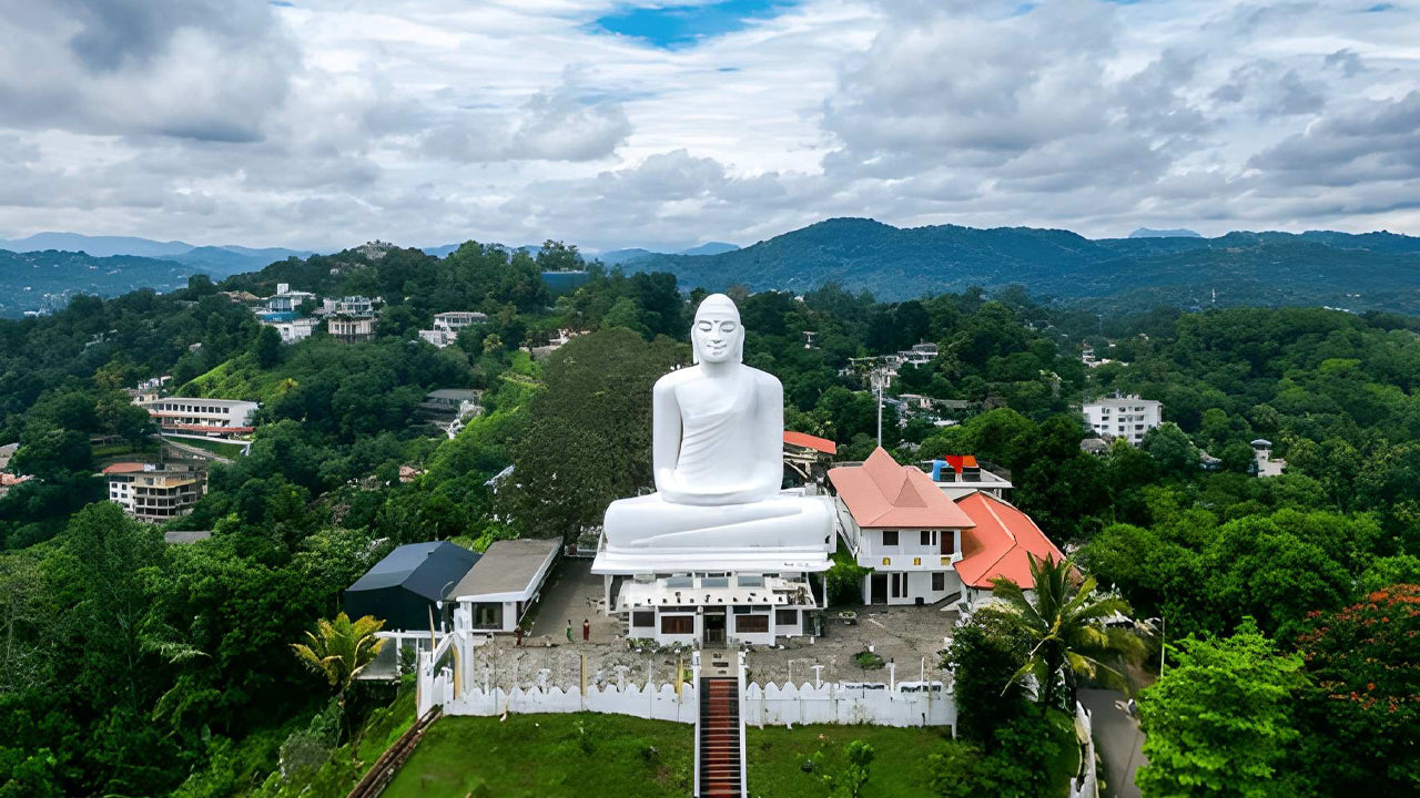 Discover Kandy by Helicopter from Colombo