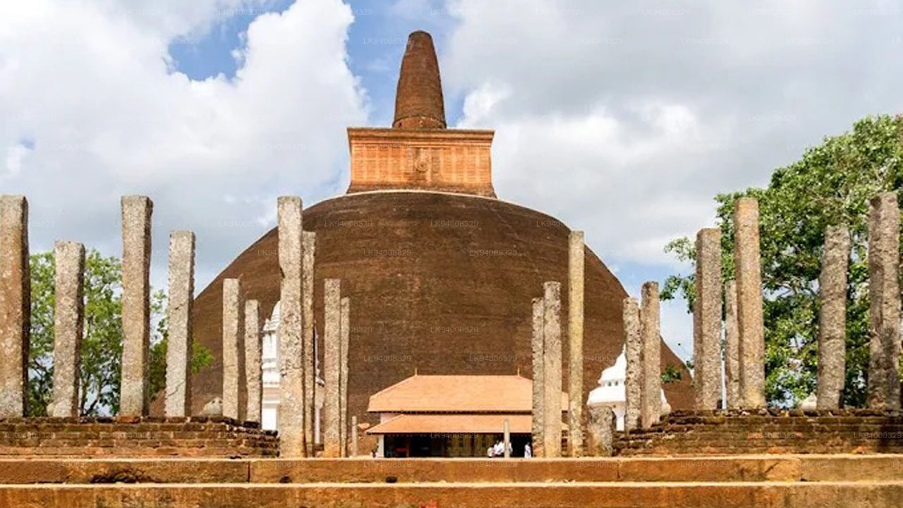 Anuradhapura püha linn Colombost