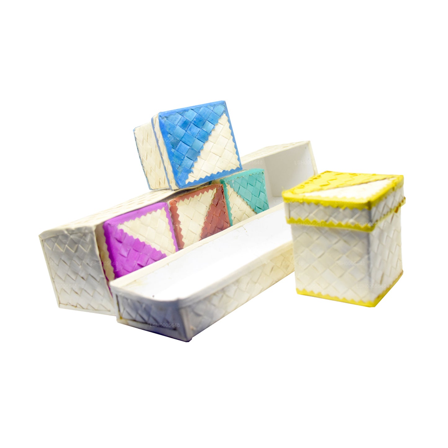 Lakpura Palmyrah Leaf Gift Box (Design A)