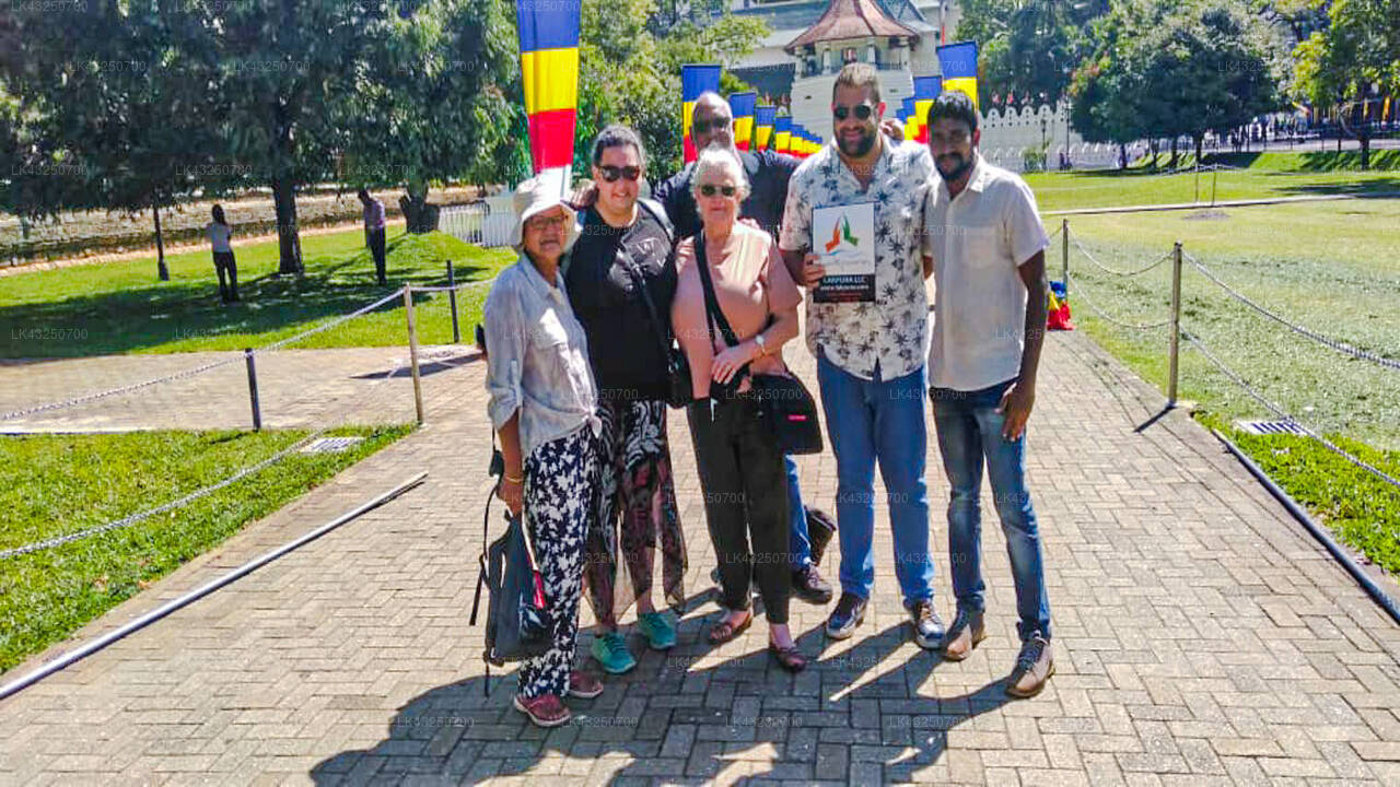 Transfer between Colombo Airport (CMB) and Idda Villas, Ahangama