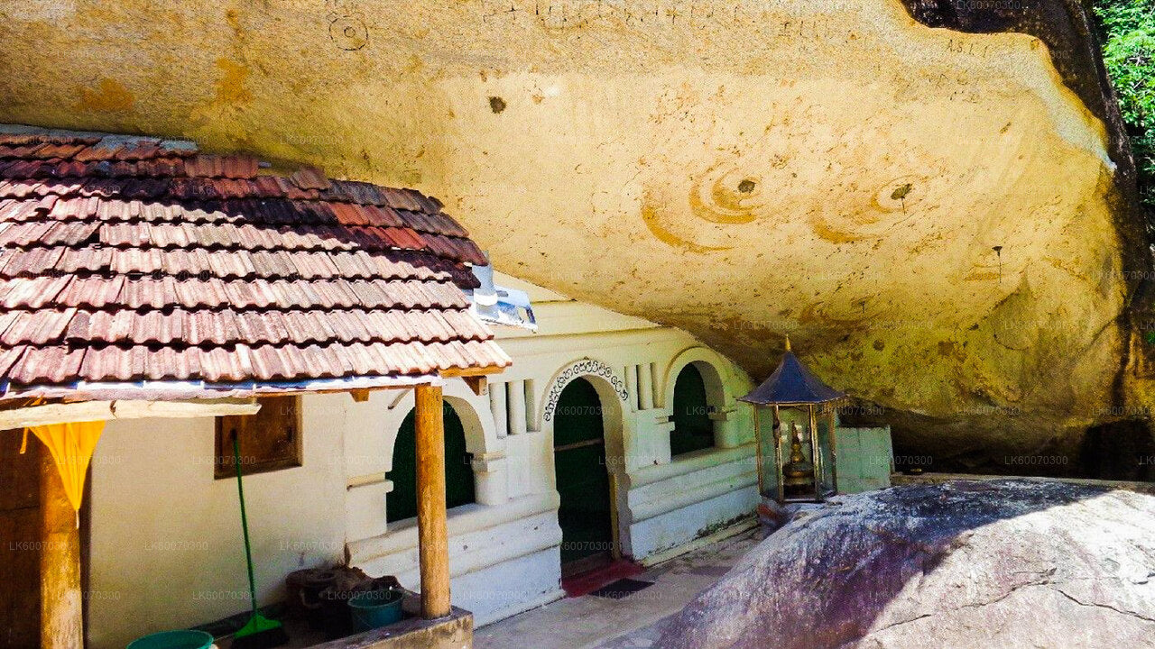 Temple Run Tour from Arugambay