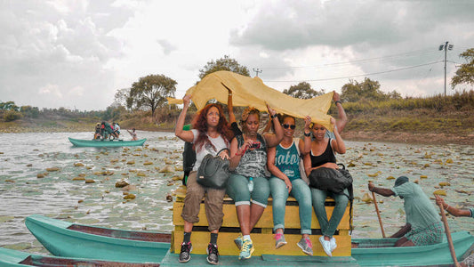 Sigiriya kalju- ja külatuur Colombost