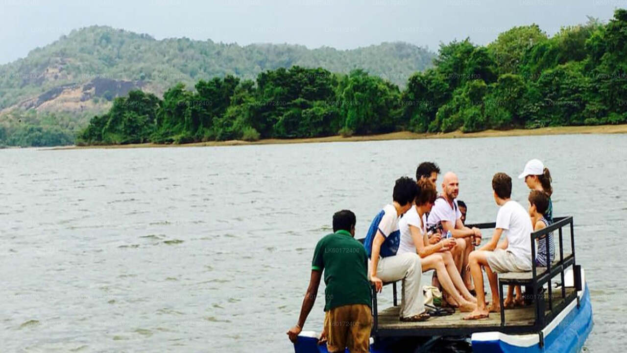 Aborigeenide külaekskursioon Kandyst