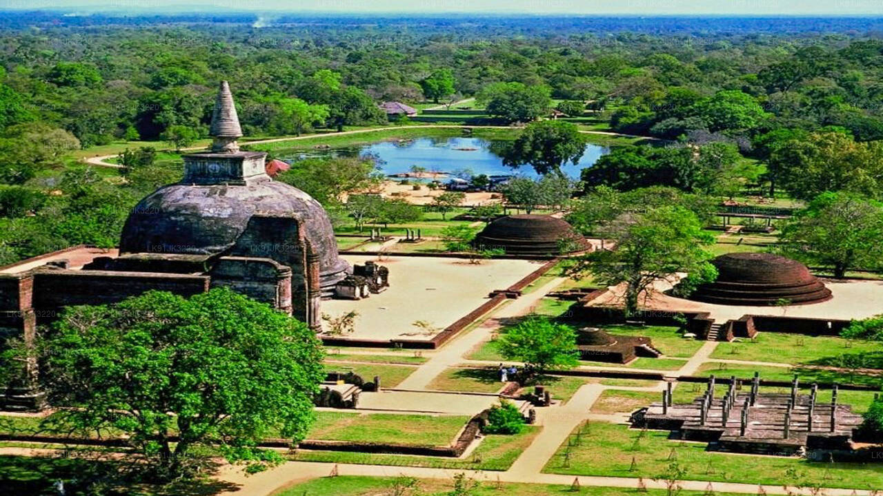 Avasta Anuradhapura helikopteriga Bentotast